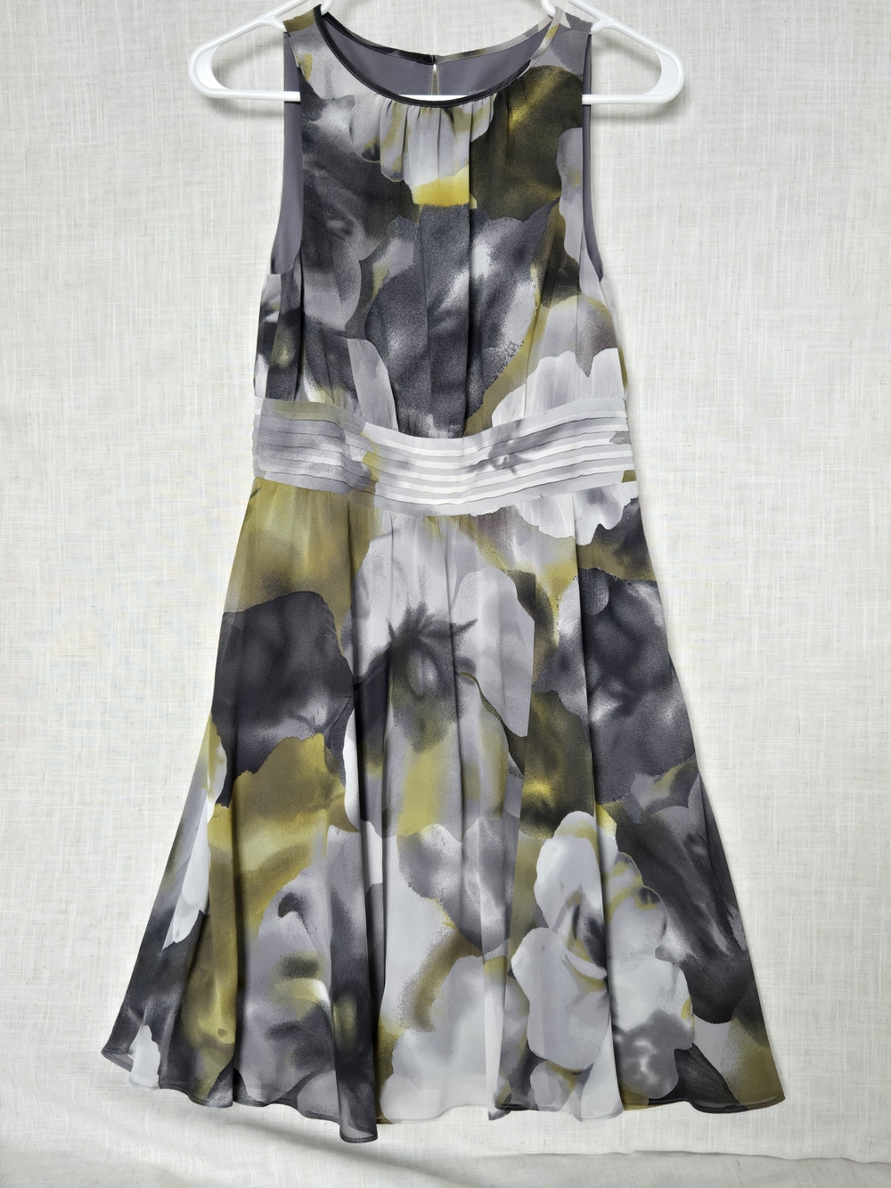 Ann Taylor Petites Sleeveless Grey Floral Chiffon Cocktail Dress